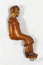 uralte Fahrerfigur aus Blech