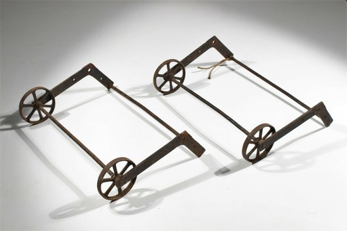 Antike spielzeugräder rollen - antike,